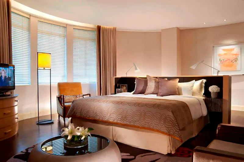 Ascott Raffles Place Singapore 5*,