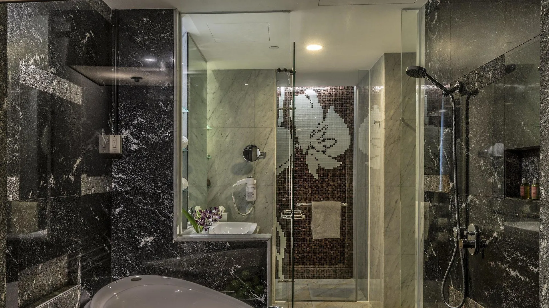 Ascott Raffles Place Singapore Hotel