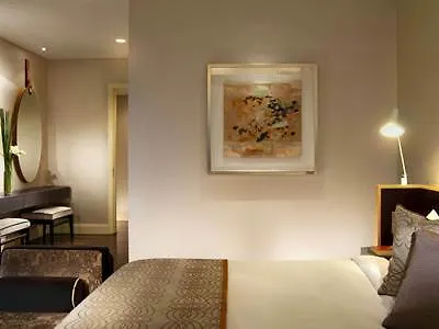 Ascott Raffles Place Singapore 5*,  Singapore